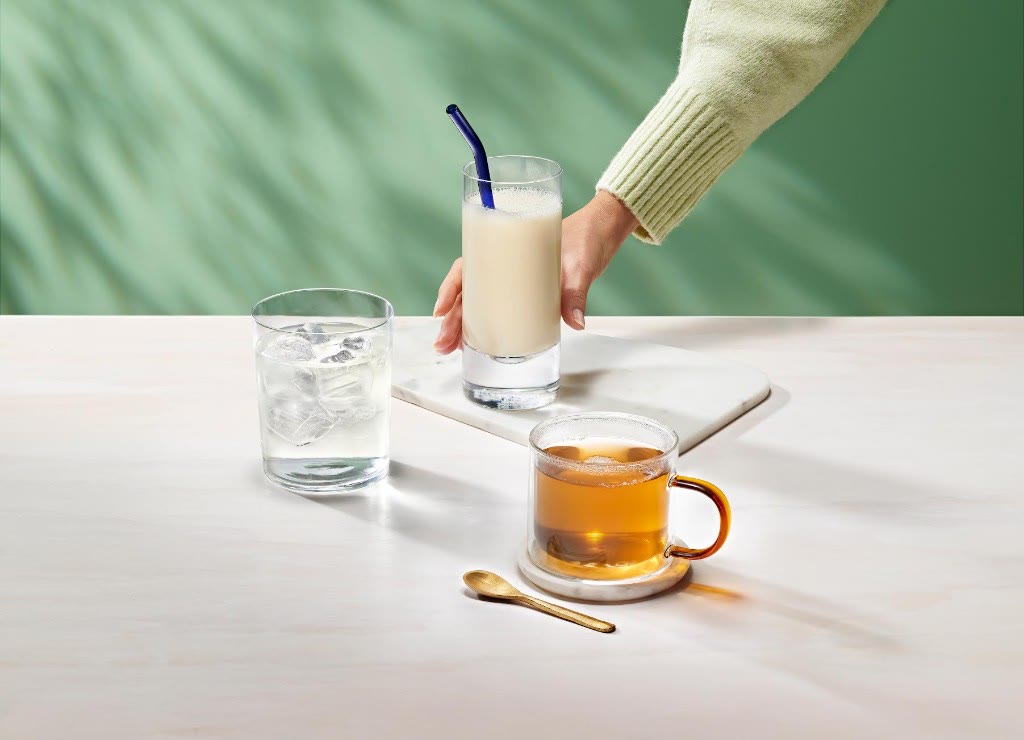 Herbalife Shake, Wasser und Kräutertee als perfektes Frühstück